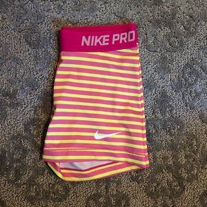 Nike pro shorts size S